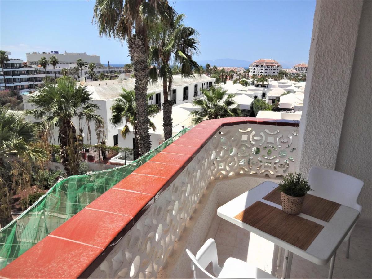 Apartment With A Large South-Facing Balcony, Sea View And Wifi In Las Americas Center 美洲海滩 外观 照片