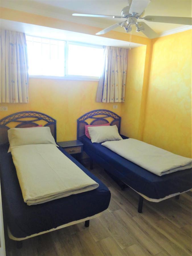 Apartment With A Large South-Facing Balcony, Sea View And Wifi In Las Americas Center 美洲海滩 外观 照片